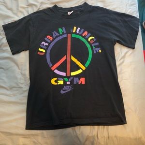 VINTAGE RARE NIKE URBAN JUNGLE GYM TEE